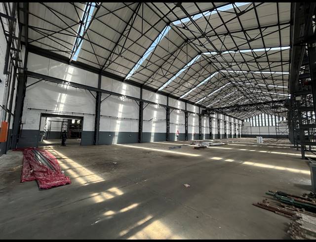 7,255M² WAREHOUSE TO LET IN EPPING INDUSTRIAL